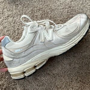 Men’s New Balance 2002R